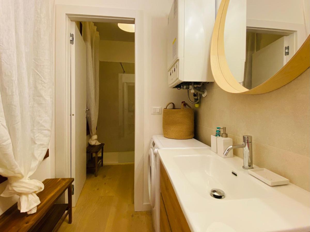 Piazzaborsa Charme Apartment Триест Экстерьер фото